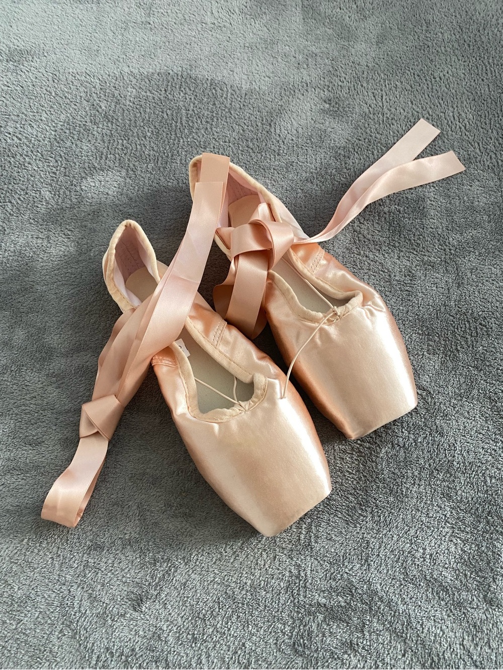 Wendywu Pink Satin Pointe Ballet Shoes Size 10 - Picture 3 of 16